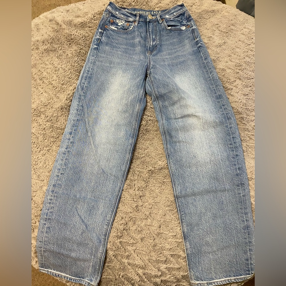 American Eagle Baggy Jeans